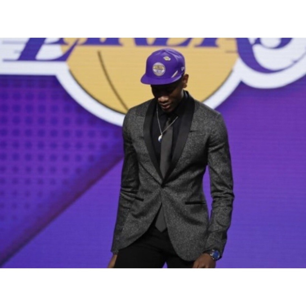 Los Angeles LA Lakers Snapback New Era Hat 2019 Draft Series With Lapel Pin - Picture 3 of 11
